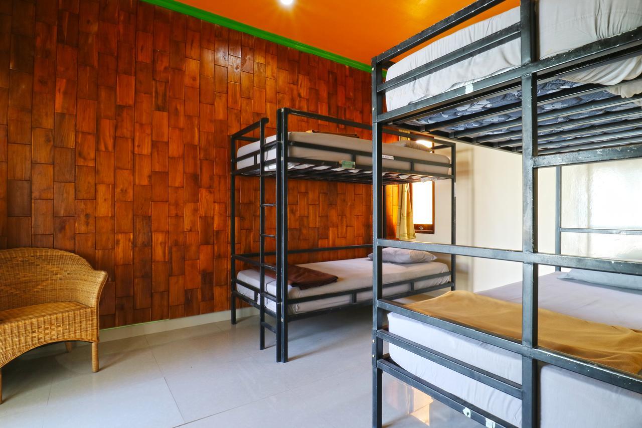 Hang Five Canggu Hostel Bagian luar foto